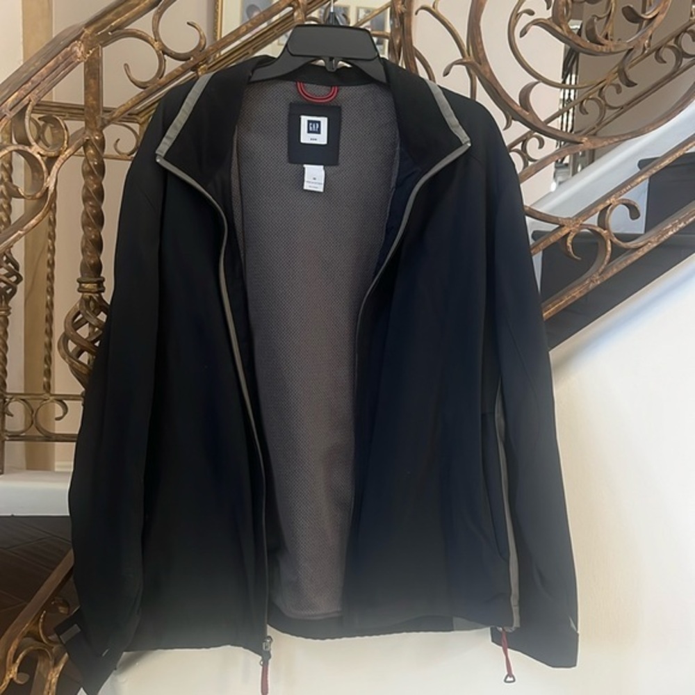 Men’s GAP Jacket size M light weight